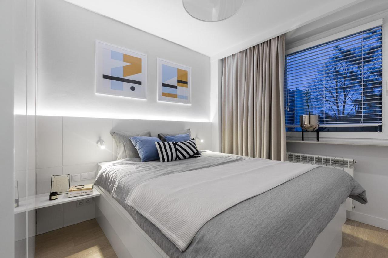 Apartament Bielany 3 Min From Metro With 5-Meals Per Day Diet Catering, Air Conditioning And Free Parking وارسو المظهر الخارجي الصورة